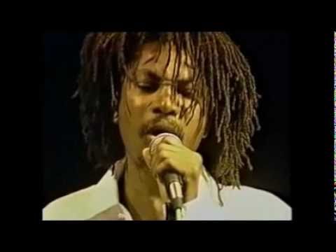 Garnett Silk live ~EarthStrong~ 1994